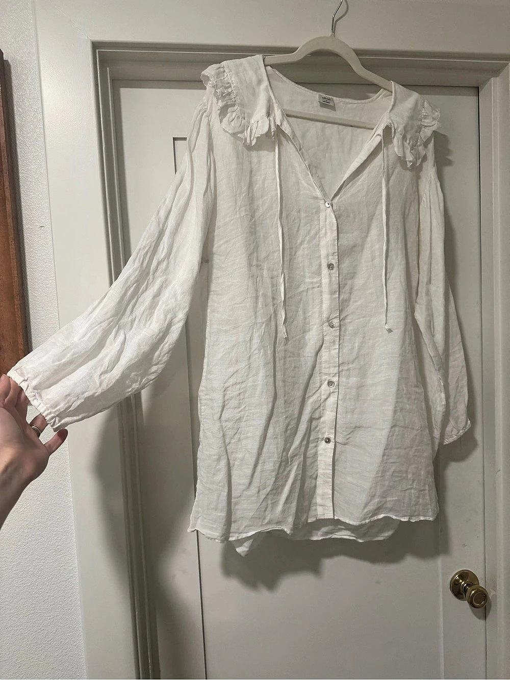 wifred Ruffle Front Blouse in White Size Medium